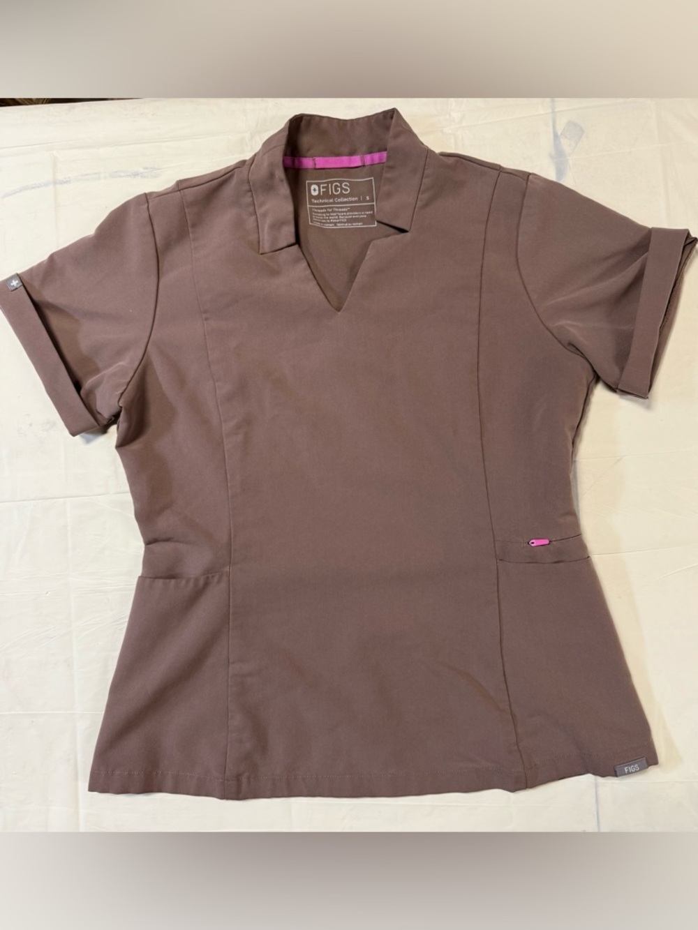 FIGS Inala Scrub Top Small Smokey Taupe Discontinued